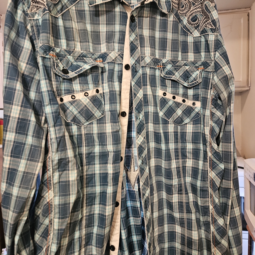 Men's Light Blue Plaid Button-Down Casual Shirt